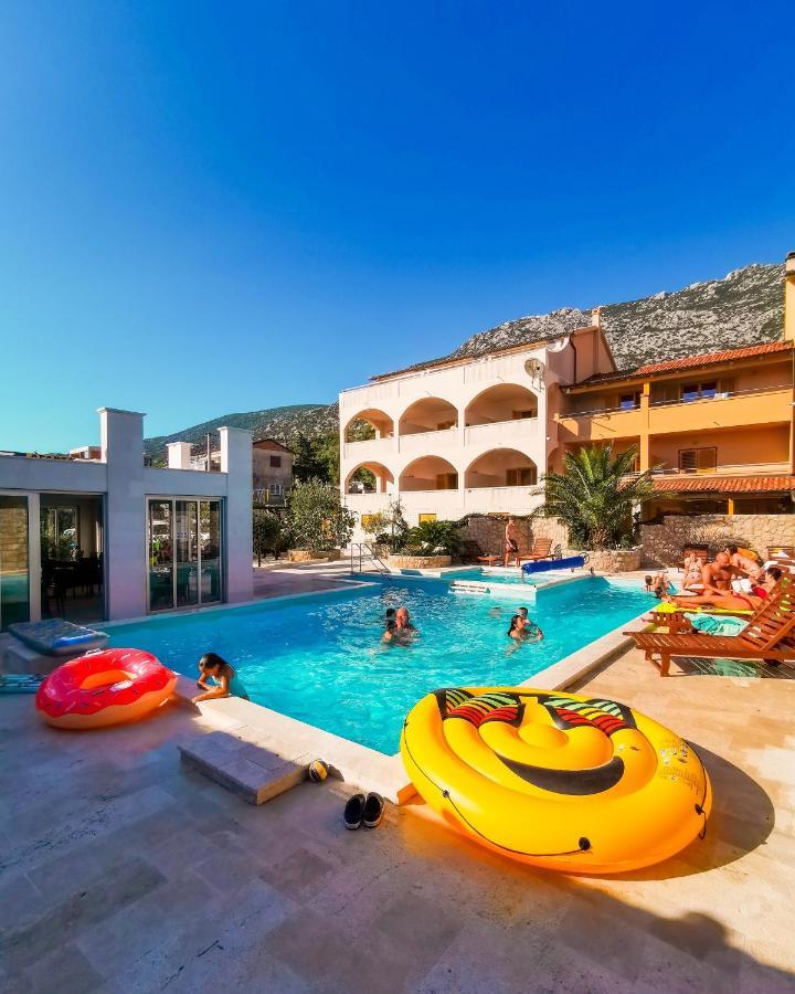 Apartments Rukelj Карлобаг Экстерьер фото