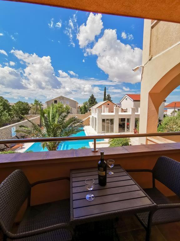 Apartments Rukelj Карлобаг Экстерьер фото