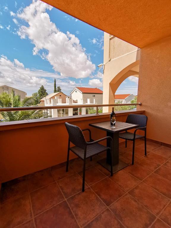 Apartments Rukelj Карлобаг Экстерьер фото